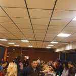 Repas partagé par les habitants du quartier